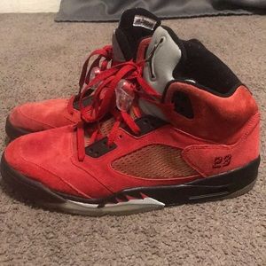 Raging  Bull Jordan 5’s